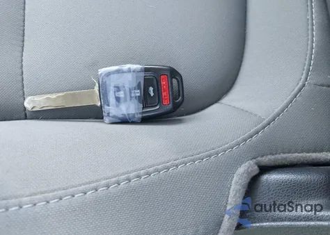 2019 Honda Civic Lx z USA, uszkodzony, nr VIN 2HGFC2F68KH570787